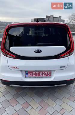 Внедорожник / Кроссовер Kia Soul EV 2020 в Хмельницком