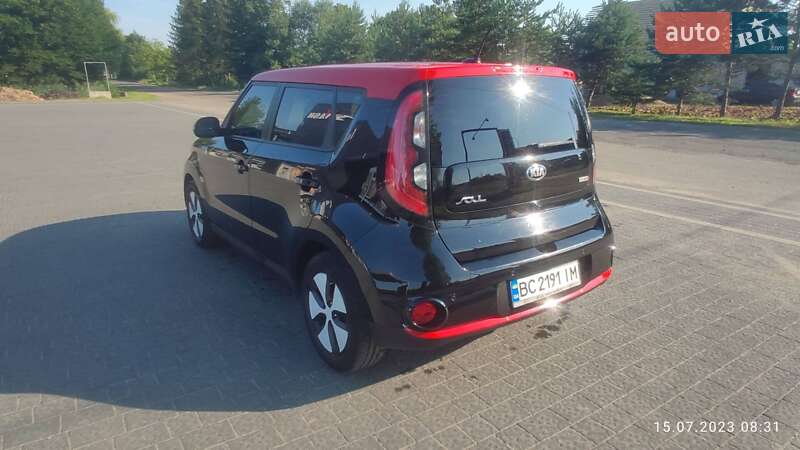 Внедорожник / Кроссовер Kia Soul EV 2015 в Самборе