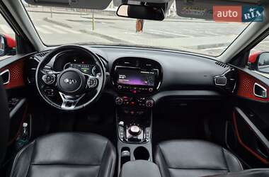 Внедорожник / Кроссовер Kia Soul EV 2019 в 