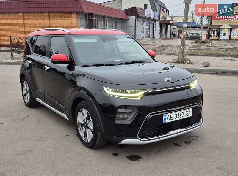 Внедорожник / Кроссовер Kia Soul EV 2019 в 