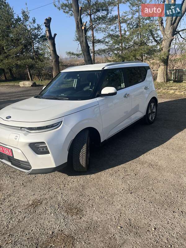 Позашляховик / Кросовер Kia Soul EV 2020 в Львові фото 9 Позашляховик / Кросовер Kia Soul EV 2020 в Львові