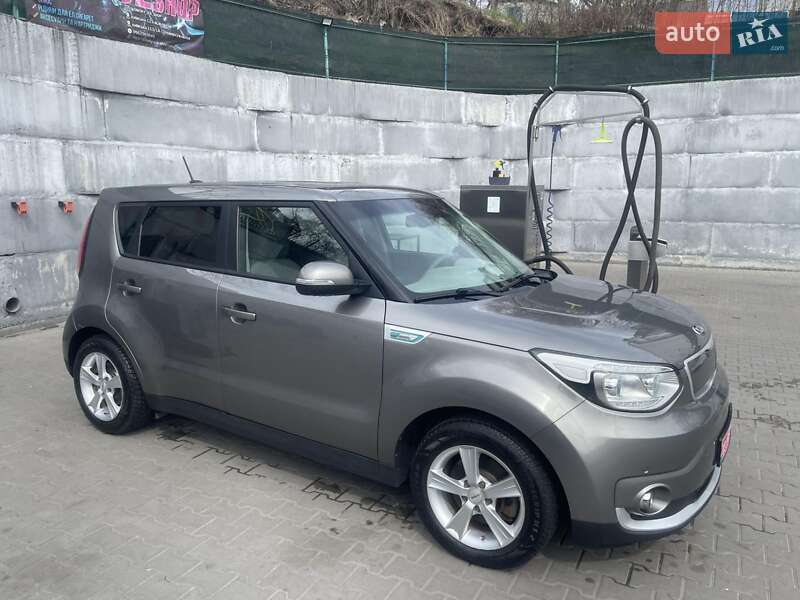 Внедорожник / Кроссовер Kia Soul EV 2014 в Киеве фото 10 Внедорожник / Кроссовер Kia Soul EV 2014 в Киеве