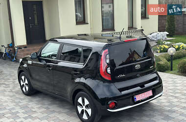 Внедорожник / Кроссовер Kia Soul EV 2017 в 