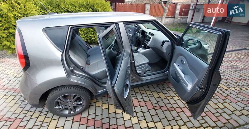 Позашляховик / Кросовер Kia Soul EV 2015 в Дубровиці