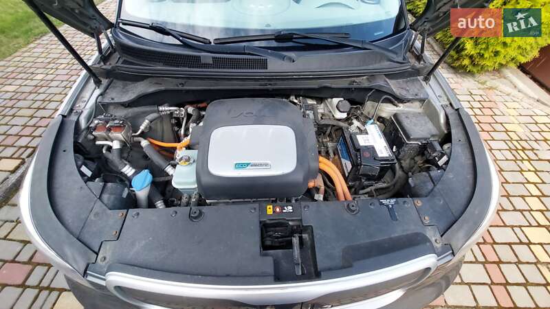 Позашляховик / Кросовер Kia Soul EV 2015 в Дубровиці