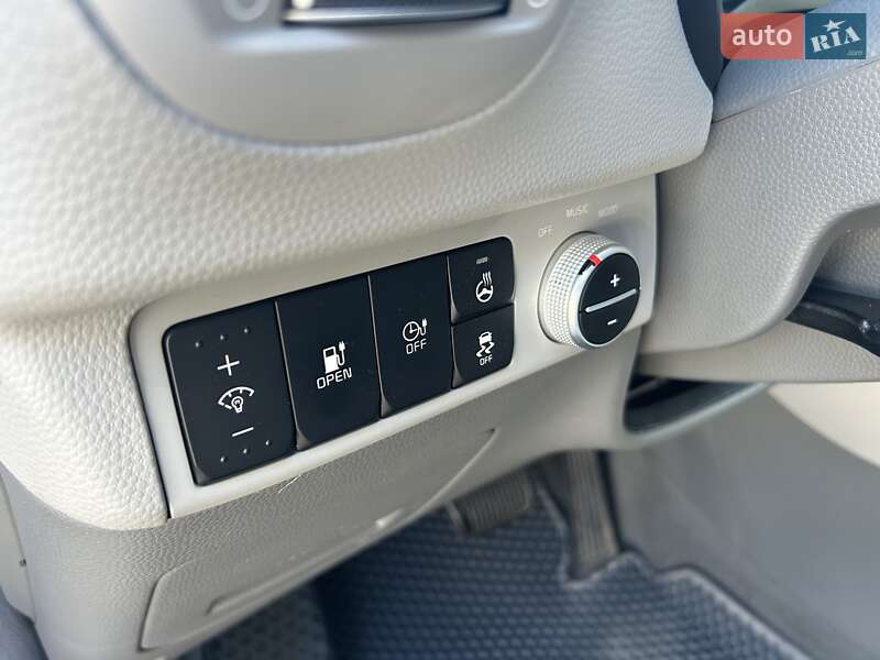 Внедорожник / Кроссовер Kia Soul EV 2016 в Одессе