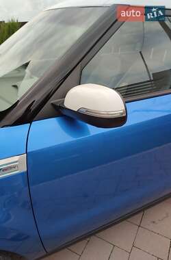 Внедорожник / Кроссовер Kia Soul EV 2018 в 