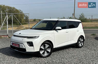 Позашляховик / Кросовер Kia Soul EV 2020 в 