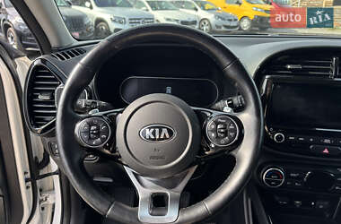Позашляховик / Кросовер Kia Soul EV 2020 в 