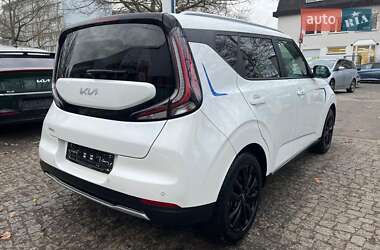 Внедорожник / Кроссовер Kia Soul EV 2023 в 