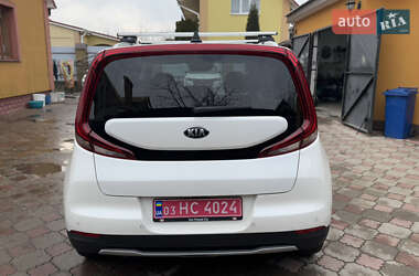 Внедорожник / Кроссовер Kia Soul EV 2019 в 