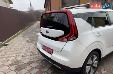 Внедорожник / Кроссовер Kia Soul EV 2019 в 