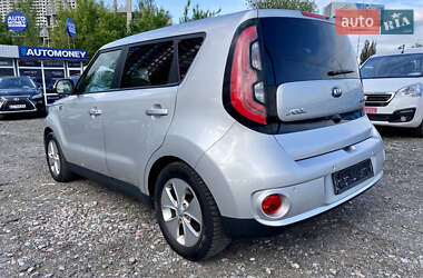 Позашляховик / Кросовер Kia Soul EV 2016 в 