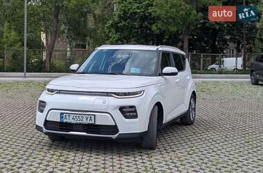Внедорожник / Кроссовер Kia Soul EV 2022 в 