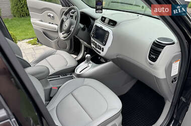 Внедорожник / Кроссовер Kia Soul EV 2015 в 