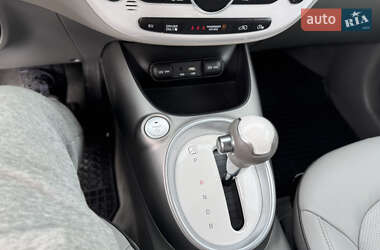 Внедорожник / Кроссовер Kia Soul EV 2015 в 