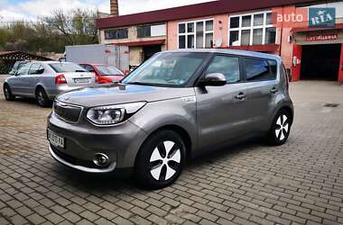 Внедорожник / Кроссовер Kia Soul EV 2015 в Ровно