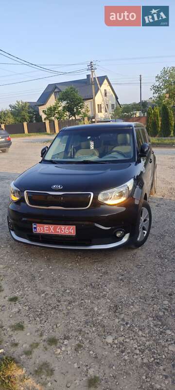 Внедорожник / Кроссовер Kia Soul EV 2016 в Новояворовске