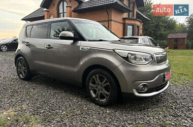 Внедорожник / Кроссовер Kia Soul EV 2015 в 