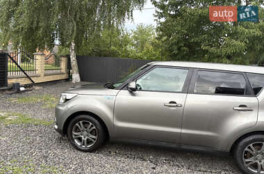 Внедорожник / Кроссовер Kia Soul EV 2015 в 