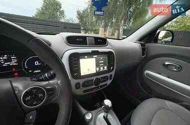 Внедорожник / Кроссовер Kia Soul EV 2015 в 