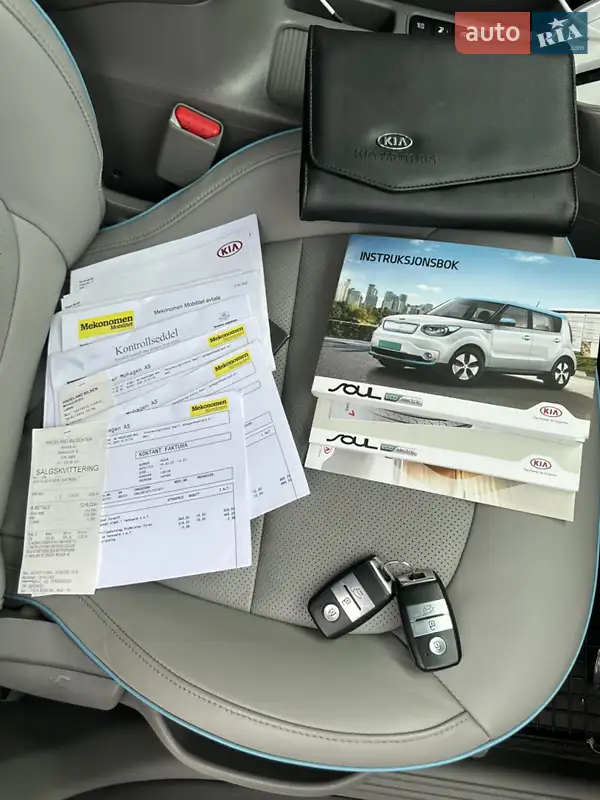 Позашляховик / Кросовер Kia Soul EV 2018 в Чернівцях документ