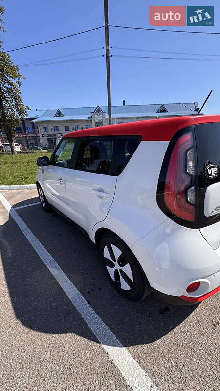 Внедорожник / Кроссовер Kia Soul EV 2015 в Житомире фото 2 Внедорожник / Кроссовер Kia Soul EV 2015 в Житомире