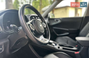 Позашляховик / Кросовер Kia Soul EV 2020 в 
