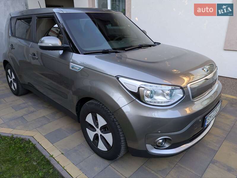 Позашляховик / Кросовер Kia Soul EV 2015 в Сумах фото 3 Позашляховик / Кросовер Kia Soul EV 2015 в Сумах