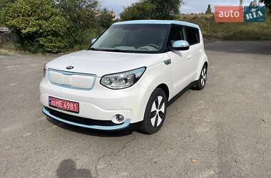 Внедорожник / Кроссовер Kia Soul EV 2014 в Ровно