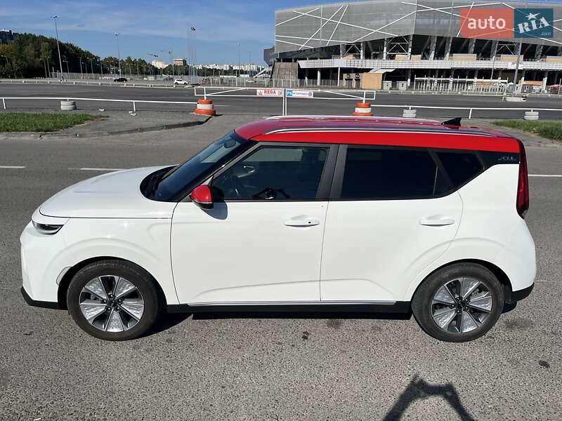 Внедорожник / Кроссовер Kia Soul EV 2021 в Львове