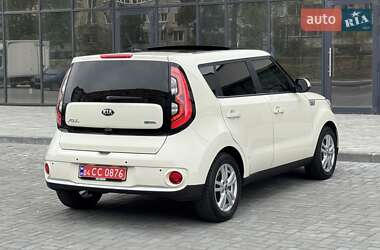 Внедорожник / Кроссовер Kia Soul EV 2017 в 