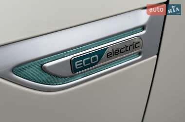 Внедорожник / Кроссовер Kia Soul EV 2017 в 