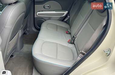 Внедорожник / Кроссовер Kia Soul EV 2017 в 