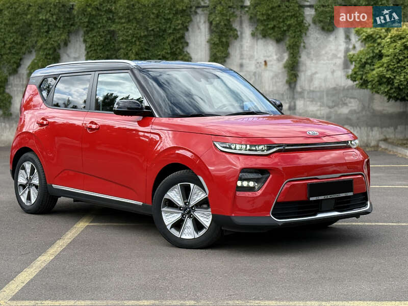 Внедорожник / Кроссовер Kia Soul EV 2020 в 