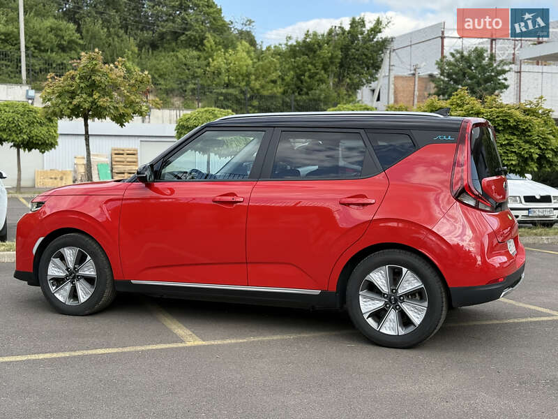 Позашляховик / Кросовер Kia Soul EV 2020 в Рівному