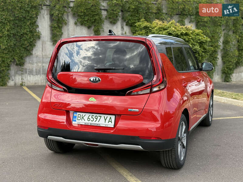 Позашляховик / Кросовер Kia Soul EV 2020 в Рівному