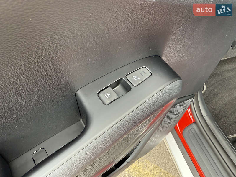 Позашляховик / Кросовер Kia Soul EV 2020 в Рівному