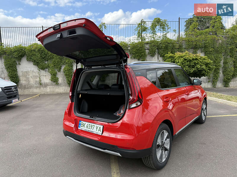 Позашляховик / Кросовер Kia Soul EV 2020 в Рівному