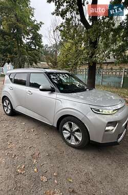Внедорожник / Кроссовер Kia Soul EV 2021 в Киеве