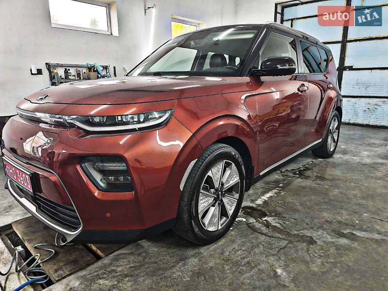 Внедорожник / Кроссовер Kia Soul EV 2020 в Луцке