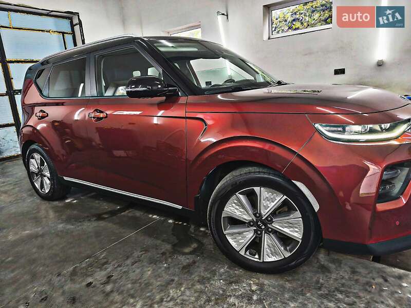 Внедорожник / Кроссовер Kia Soul EV 2020 в Луцке