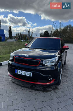 Внедорожник / Кроссовер Kia Soul EV 2015 в Хмельницком