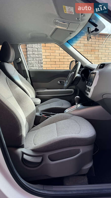 Внедорожник / Кроссовер Kia Soul EV 2015 в Виннице