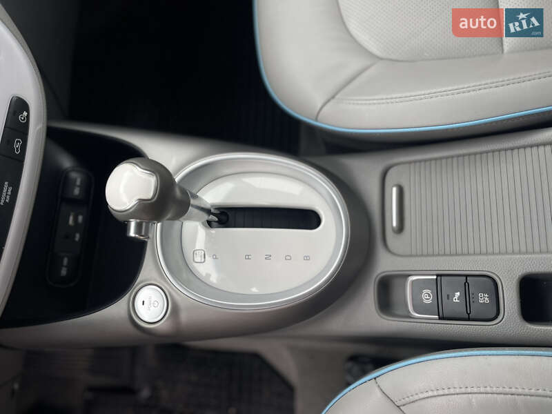 Позашляховик / Кросовер Kia Soul EV 2015 в Луцьку фото 17 Позашляховик / Кросовер Kia Soul EV 2015 в Луцьку