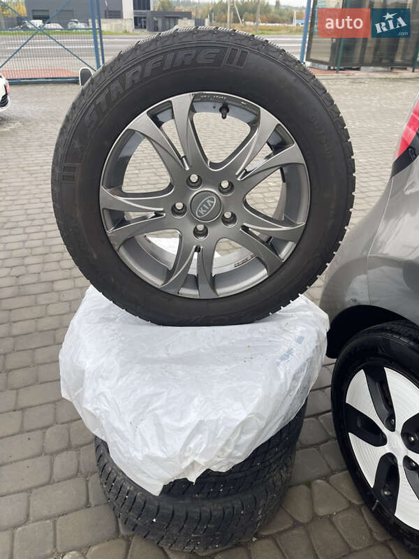 Позашляховик / Кросовер Kia Soul EV 2015 в Луцьку фото 24 Позашляховик / Кросовер Kia Soul EV 2015 в Луцьку
