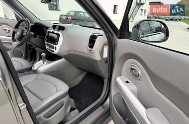 Позашляховик / Кросовер Kia Soul EV 2015 в  фото 20 Позашляховик / Кросовер Kia Soul EV 2015 в