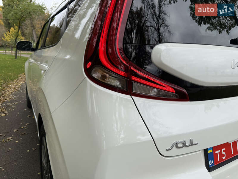 Позашляховик / Кросовер Kia Soul EV 2022 в Києві фото 11 Позашляховик / Кросовер Kia Soul EV 2022 в Києві