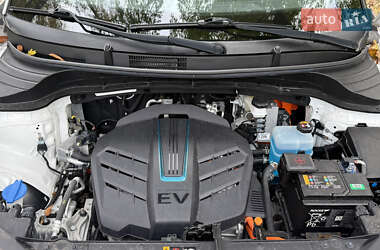 Позашляховик / Кросовер Kia Soul EV 2022 в  фото 17 Позашляховик / Кросовер Kia Soul EV 2022 в