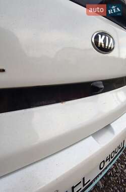 Внедорожник / Кроссовер Kia Soul EV 2015 в 